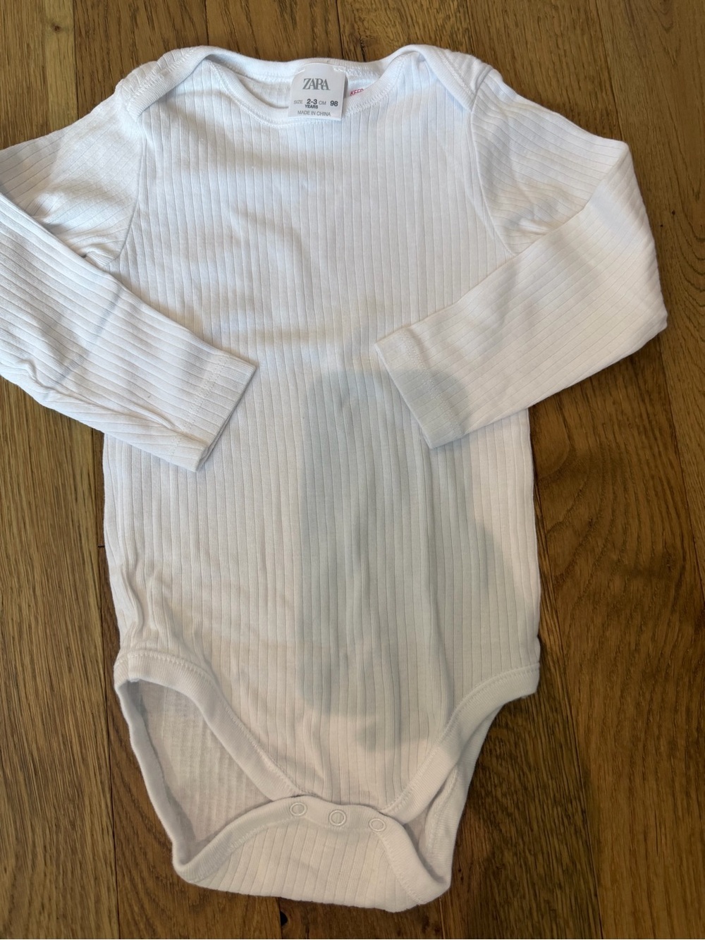 ✨ Zara Girls Ribbed Long Sleeve Onesie Bundle of 3, Size 2-3 Years✨ - Picture 5 of 6